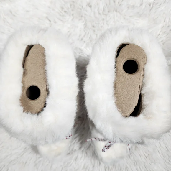 NWOB Jessica Simpson White Fur Miri Boot 7.5M